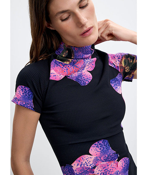 フラワープリント半袖Tシャツ Desigual 26WWTK04